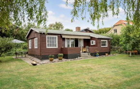 2 Bedroom Beach Front Home In Rude in Rude